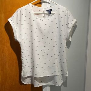 Women’s gap black and white bicycle blouse.